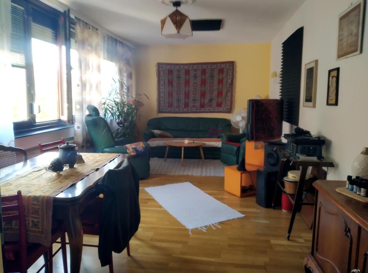 Nettes Apartment Im 14Ten Bezirk In Wien Esterno foto